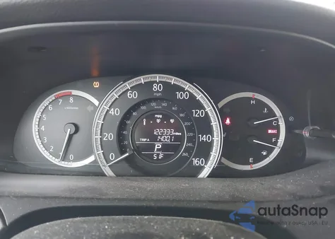 2015 Honda Accord Lx z USA, uszkodzony, nr VIN 1HGCR2F35FA186123